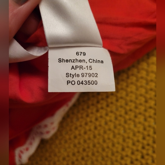 Lilly Pulitzer Cutout Halter Style Top, Size 2 - Picture 6 of 11